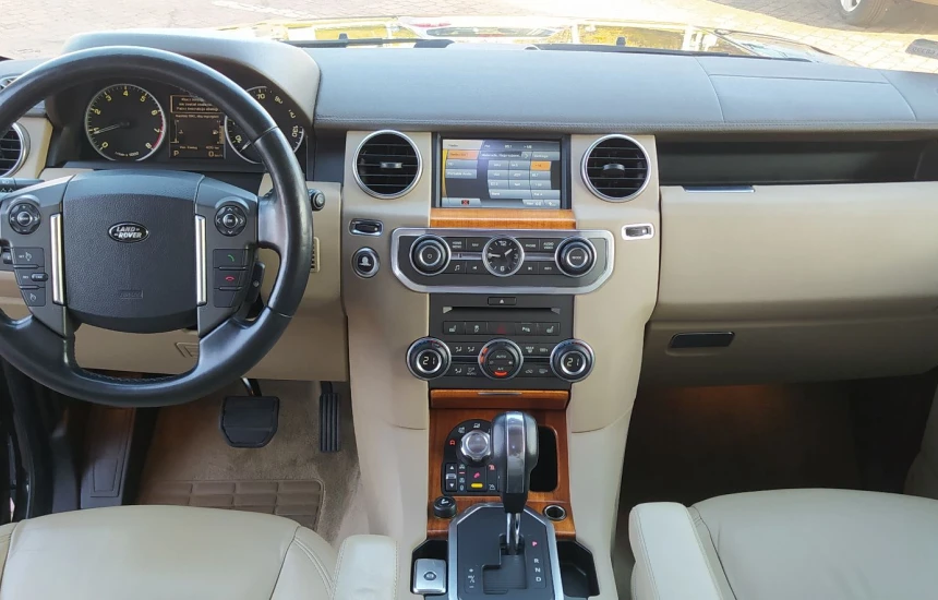 Land Rover Discovery 4