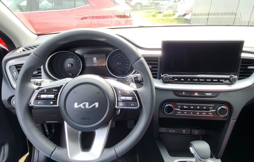 Kia XCeed 1.5 T-GDI 140 KM 7DCT Business Line 