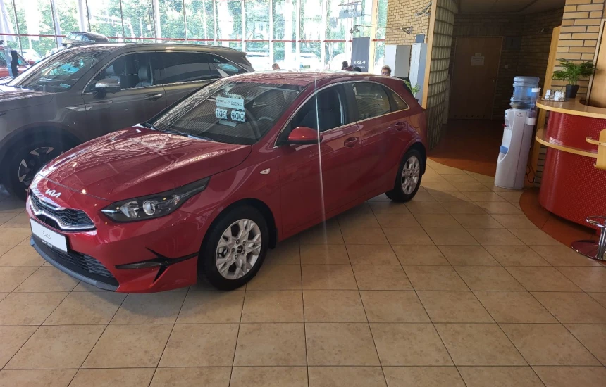 Kia Ceed 1.5 T-GDI 160 KM  DCT wersja M 