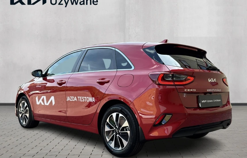 Kia Ceed 1,5T-GDI 6MT MY25 TRIBUTE