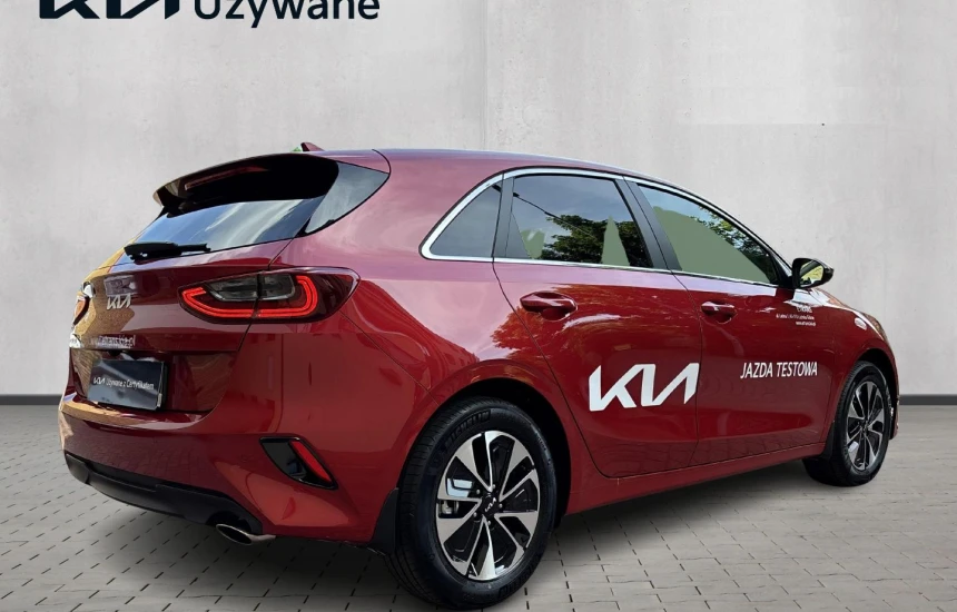 Kia Ceed 1,5T-GDI 6MT MY25 TRIBUTE