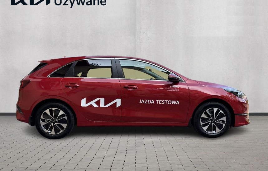 Kia Ceed 1,5T-GDI 6MT MY25 TRIBUTE
