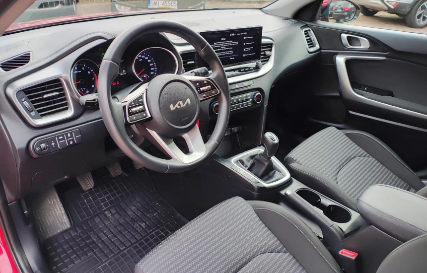 Kia Ceed 1,5T-GDI 6MT M+UVO