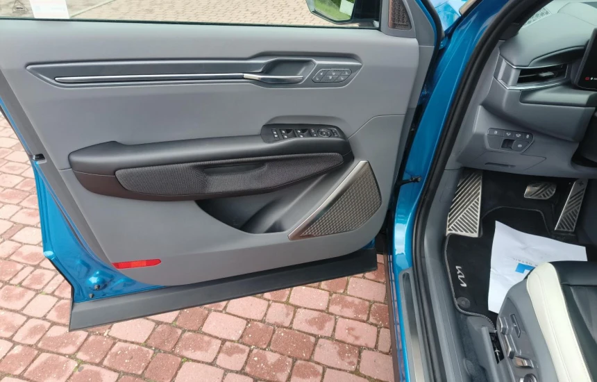 Kia EV9 AWD GT-LINE+Pakiet Relax+Dach Wersja 6 osobowa