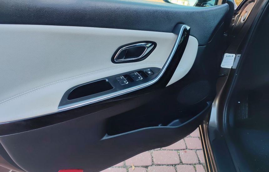 Kia Ceed SW 1.4 GDI 6MT BUSINESS LINE