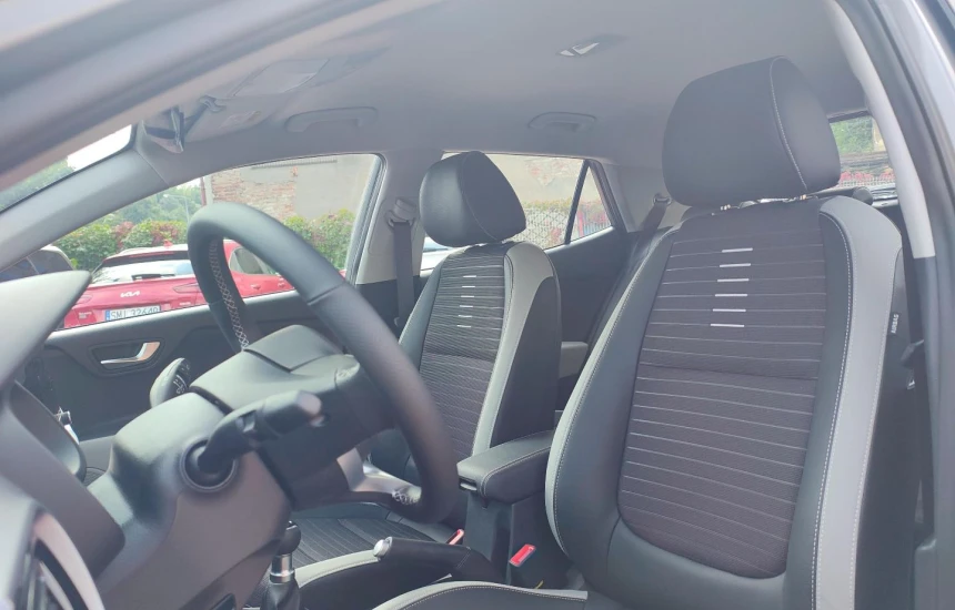 Kia Stonic 1.2MPi 5MT MY25 L