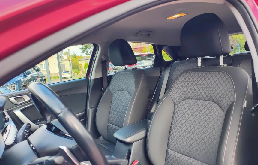 Kia Ceed 1,4T-GDI 7DCT MY20 M