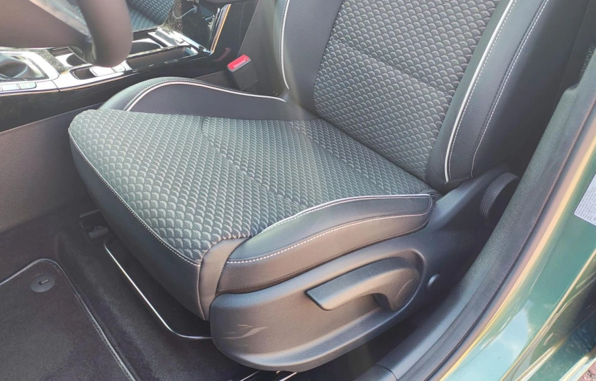 Kia Ceed SW 1,5T-GDI DCT MY25 TRIBUTE