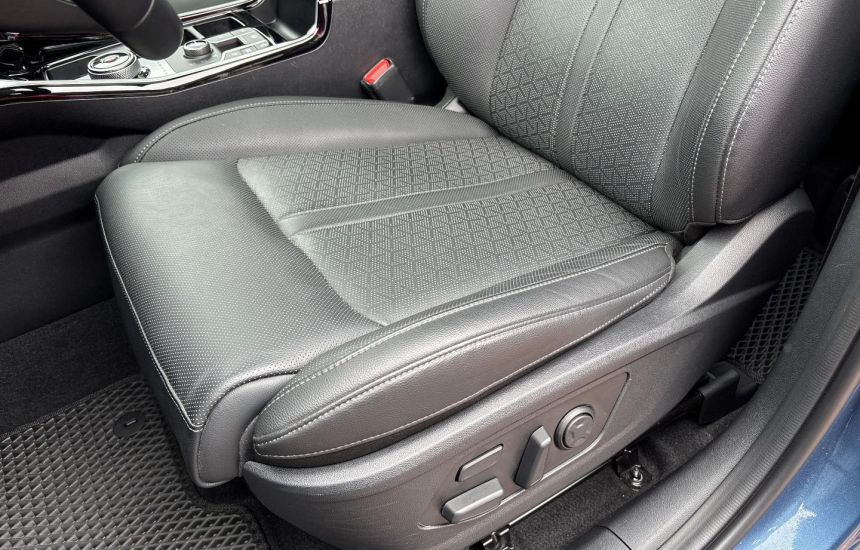Kia Sorento 1.6T HEV 6AT 4WD 7S Prestige Line+PNS 230KM!