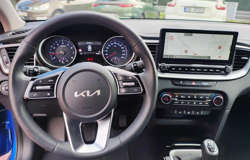 Kia Ceed 1,5T-GDI 6MT MY25 TRIBUTE