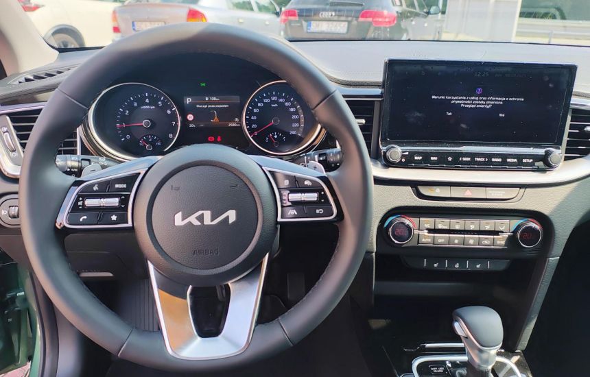 Kia Ceed SW 1,5T-GDI 7DCT MY25 TRIBUTE+A17