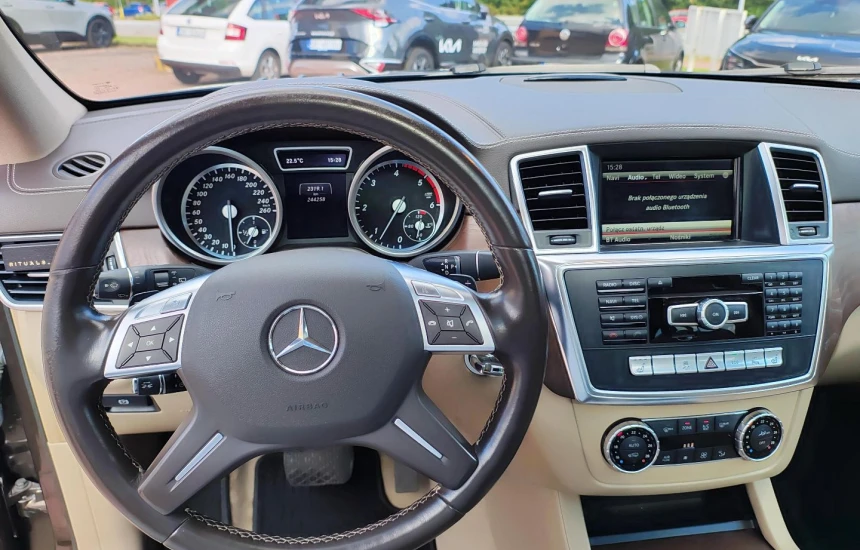 Mercedes- Benz GL  350 BlueTEC 4Matic 7G-TRONIC