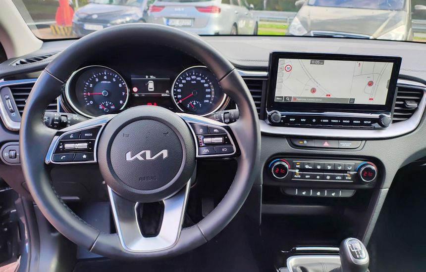Kia Ceed 1,5T-GDI MT MY25 TRIBUTE