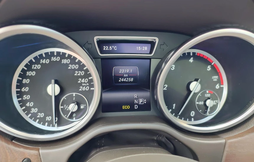 Mercedes- Benz GL  350 BlueTEC 4Matic 7G-TRONIC