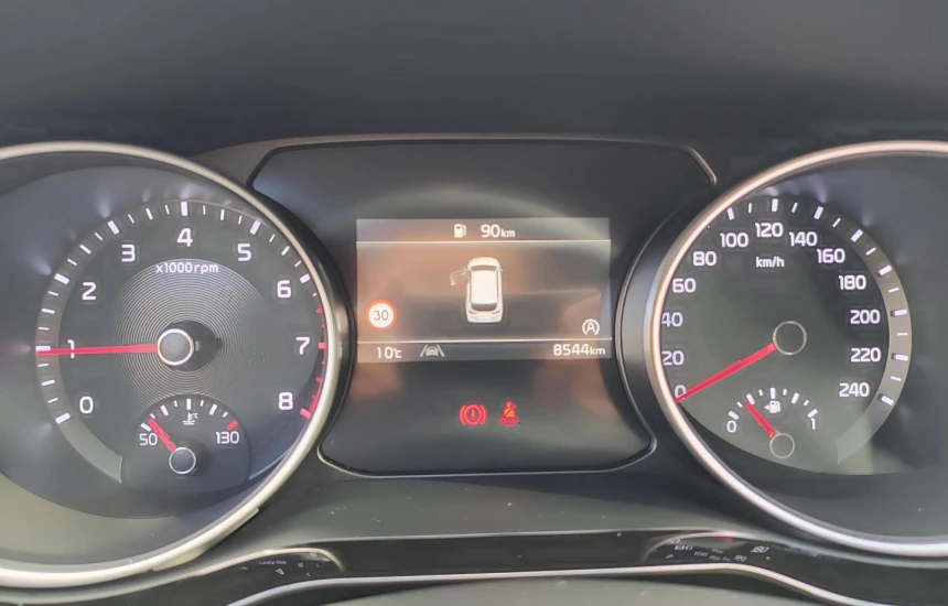 Kia Ceed SW 1,5T-GDI 6MT MY25 TRIBUTE