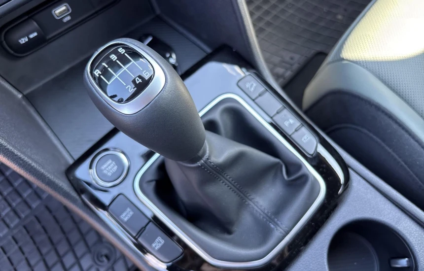 Kia Sportage 1,6T-GDI 6MT FWD MY25 ANNIVERSARY