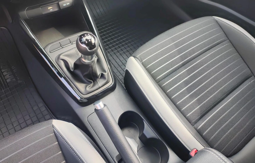 Kia Stonic 1.2MPi 5MT MY25 L