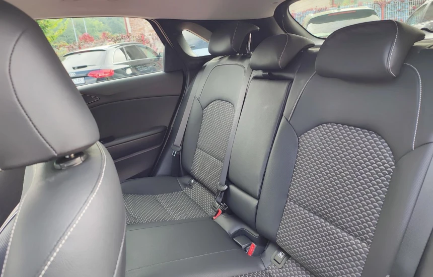 Kia Ceed 1,5T-GDI 6MT MY25 TRIBUTE