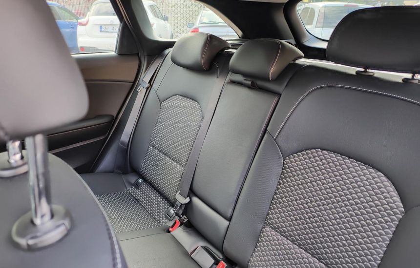 Kia Ceed 1,5T-GDI MT MY25 TRIBUTE