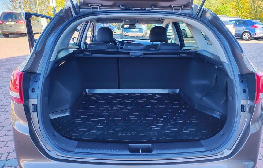 Kia Ceed SW 1.4 GDI 6MT BUSINESS LINE