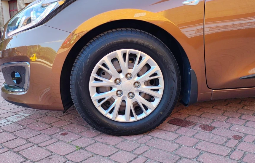 Kia Ceed 1.4GDI 6MT M