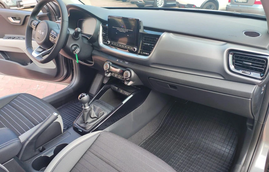 Kia Stonic 1.2MPi 5MT MY25 L