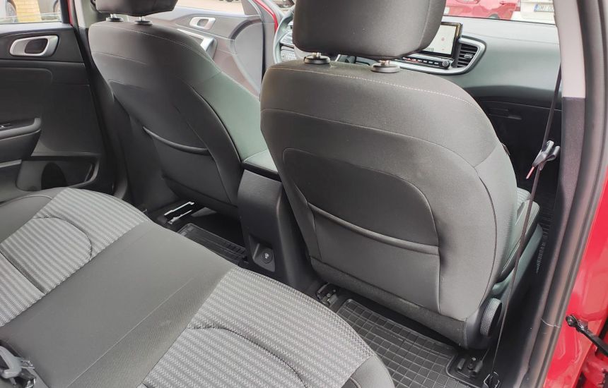 Kia Ceed 1,5T-GDI 6MT M+UVO