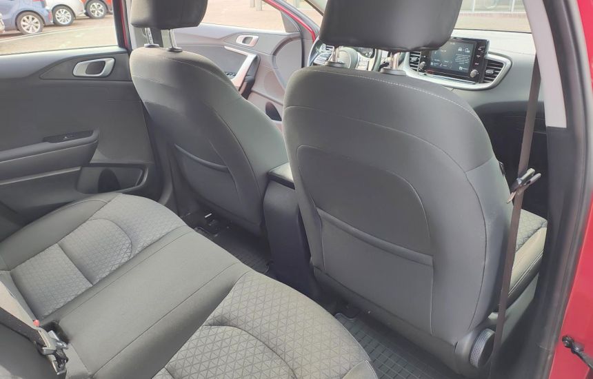 Kia Ceed 1,4T-GDI 7DCT MY20 M