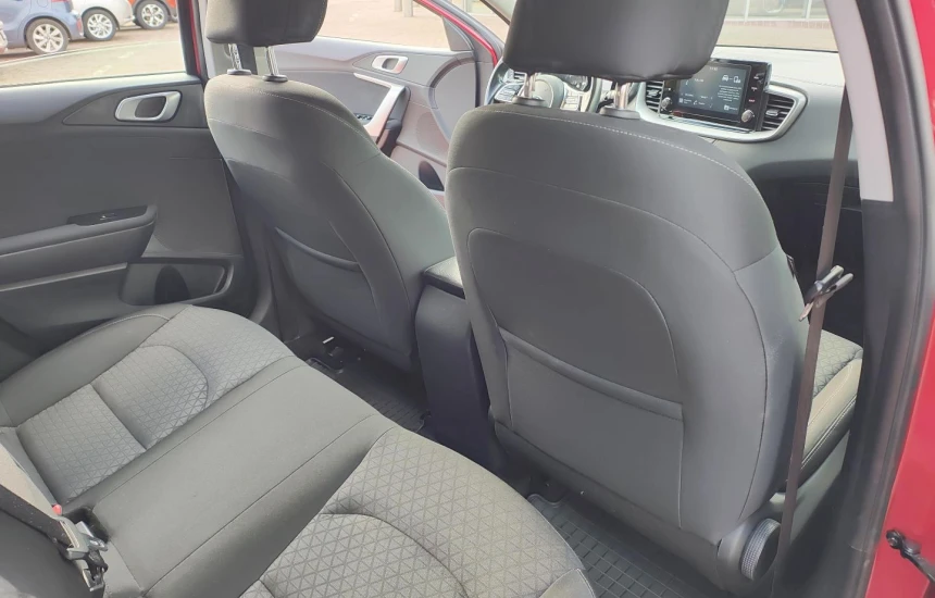 Kia Ceed 1,4T-GDI 7DCT MY20 M