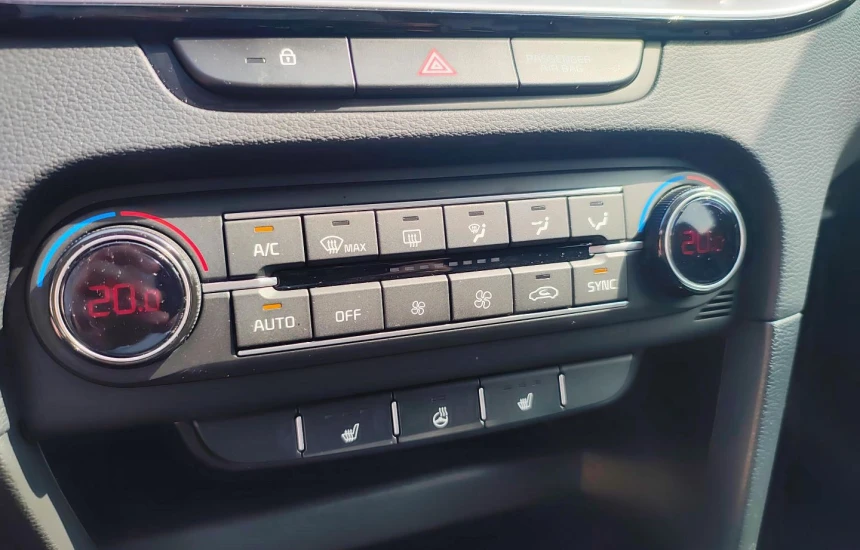 Kia Ceed SW 1,5T-GDI DCT MY25 TRIBUTE