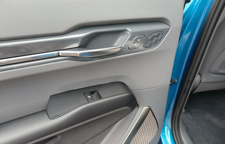 Kia EV9 AWD GT-LINE+Pakiet Relax+Dach Wersja 6 osobowa