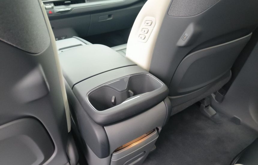 Kia EV9 AWD GT-LINE+Pakiet Relax+Dach Wersja 6 osobowa