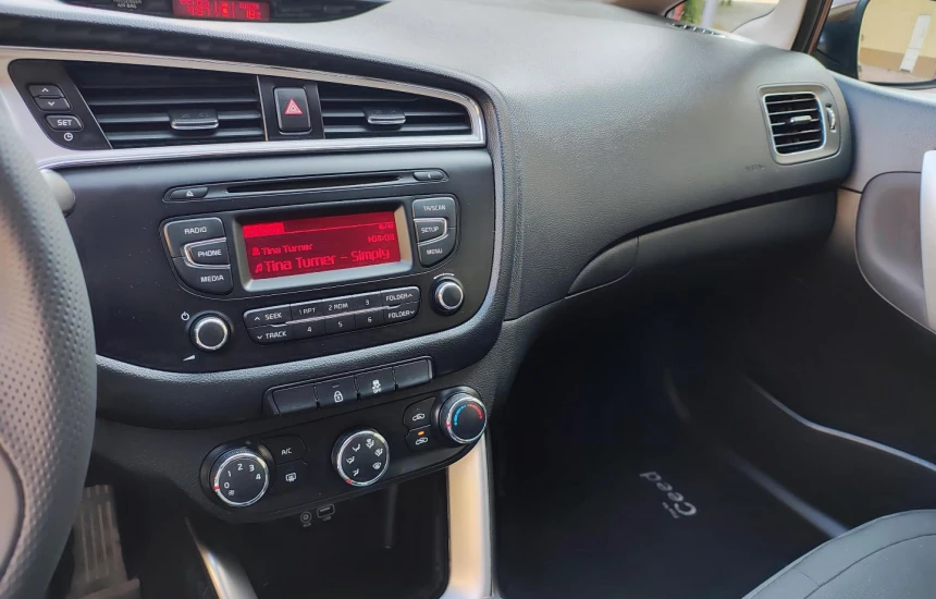 Kia Ceed 1.4GDI 6MT M