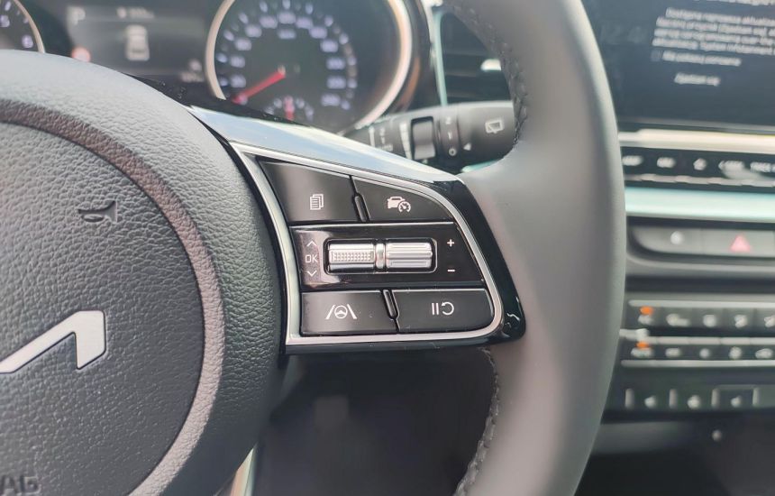 Kia XCeed 1,6T-GDI 7DCT MY26 TRIBUTE+WIN+ AEB