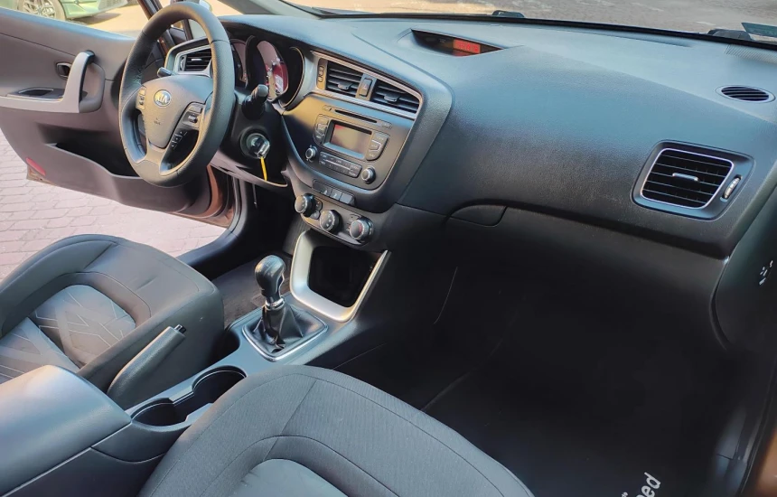 Kia Ceed 1.4GDI 6MT M