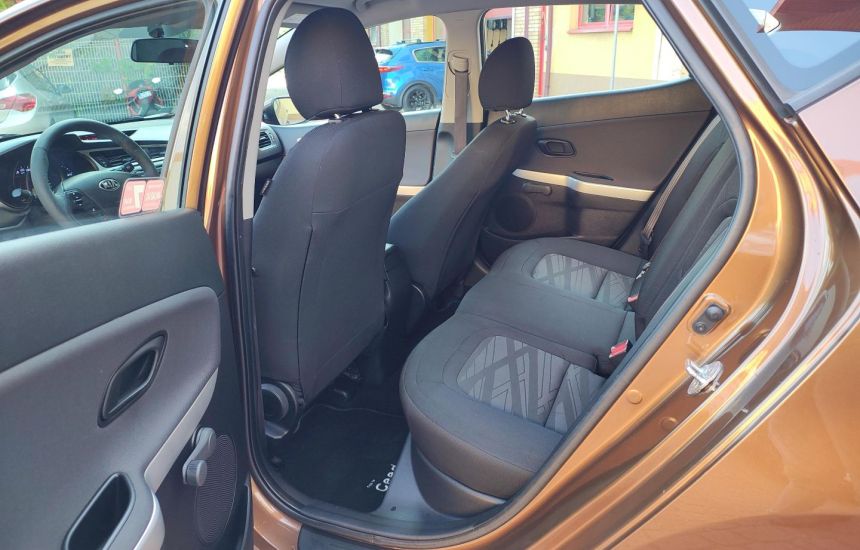 Kia Ceed 1.4GDI 6MT M