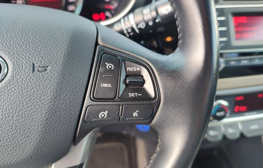 Kia Rio REZERWACJA/ 1.4 6MT Business Line