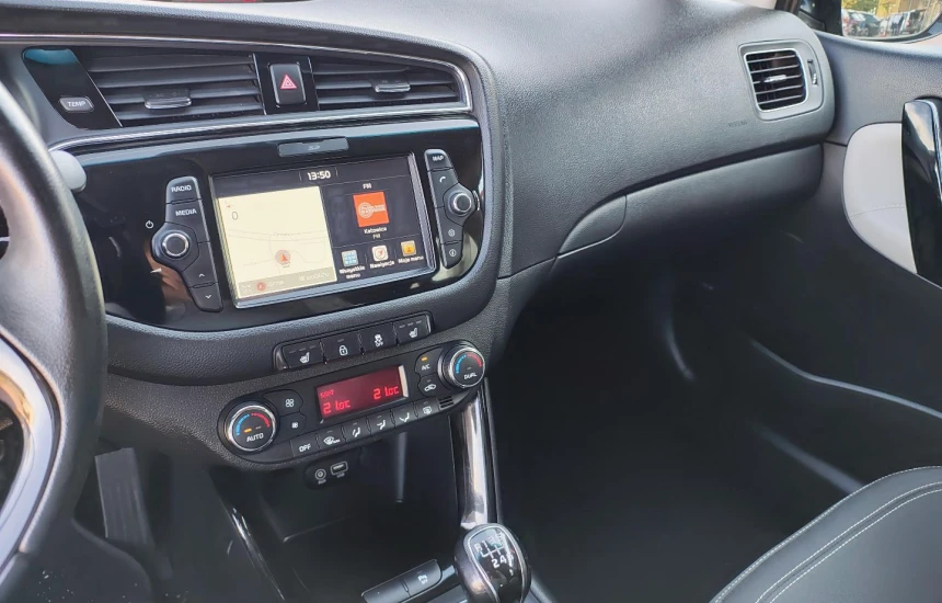 Kia Ceed SW 1.4 GDI 6MT BUSINESS LINE