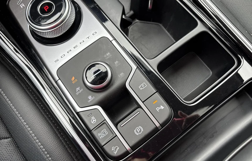 Kia Sorento 1.6T HEV 6AT 4WD 7S Prestige Line+PNS 230KM!