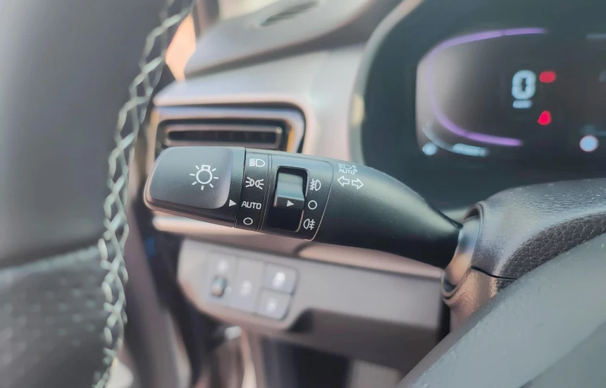 Kia Stonic 1.2MPi 5MT MY25 L