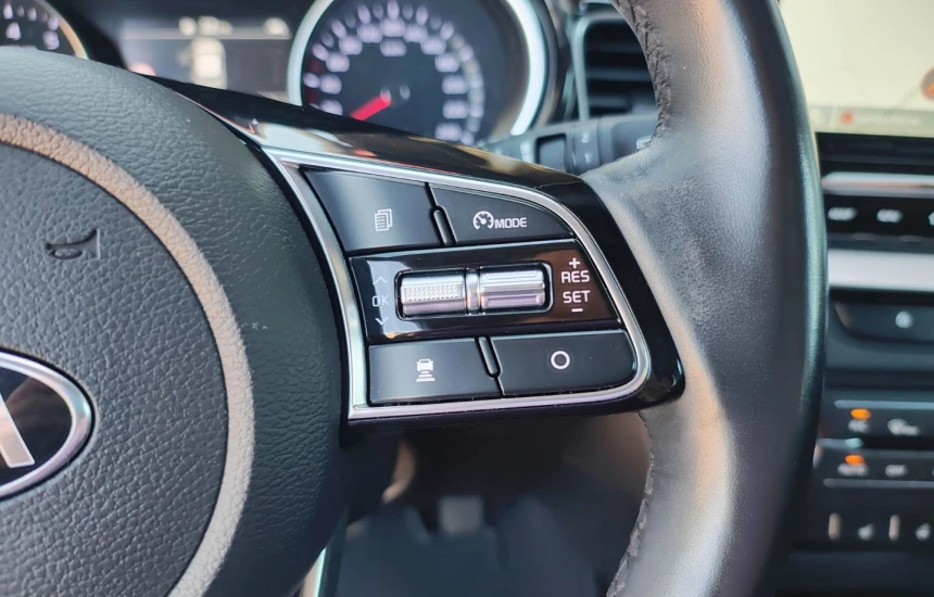 Kia XCeed 1.5 T-GDI  DCT Business Line + AEB