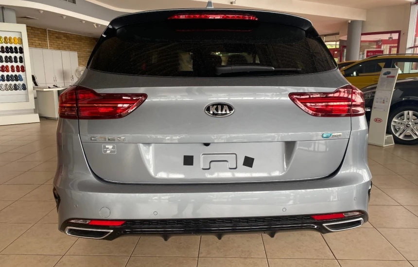 Kia Ceed SW KIA Ceed 1,6 GDI 6DCT Hybryda Plug-In (141KM) wersja L + BL5+AEB 