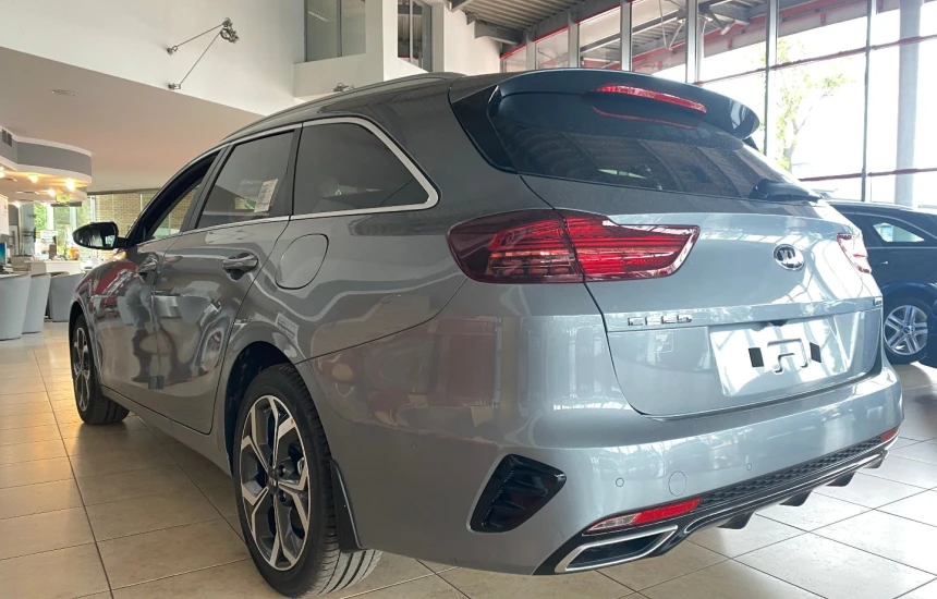 Kia Ceed SW KIA Ceed 1,6 GDI 6DCT Hybryda Plug-In (141KM) wersja L + BL5+AEB 