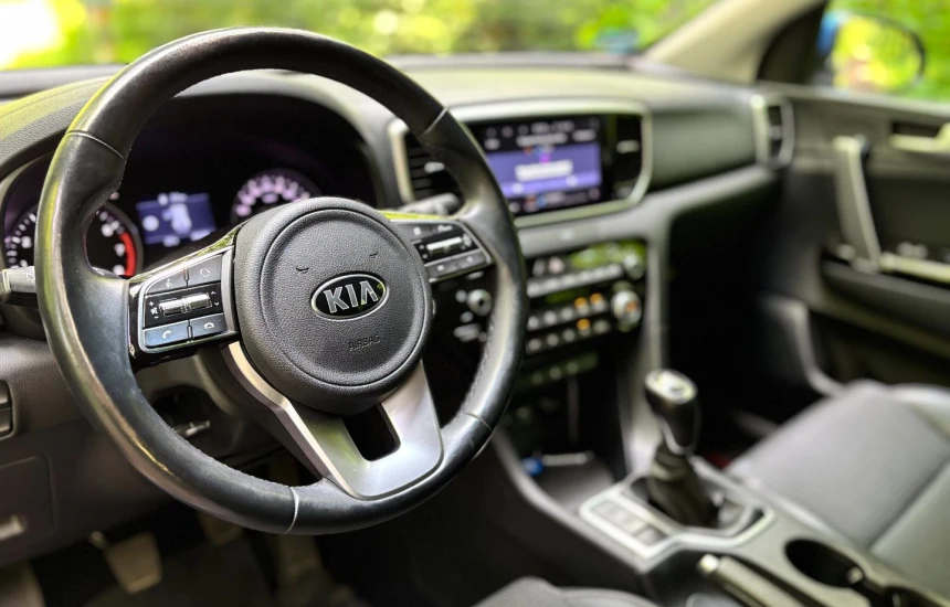 Kia Sportage 1,6 GDI 6MT 2WD BLACK EDITION