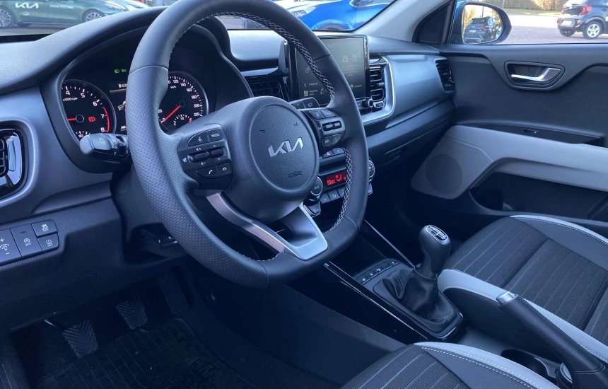 Kia Stonic 1.0T 6MT MY24 L+BL1