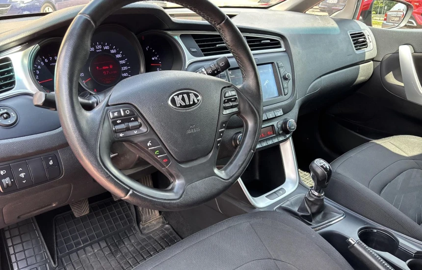 Kia Ceed REZERWACJA// 1.6GDI 6MT M+Smart Plus