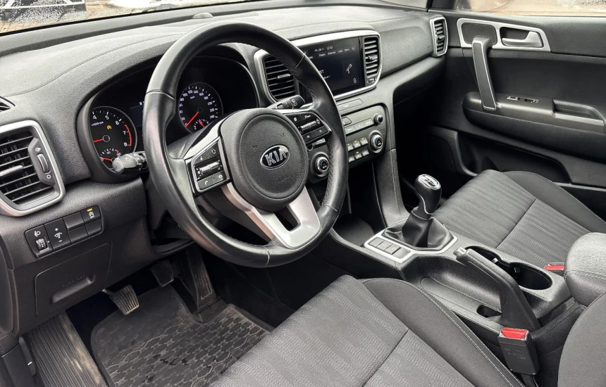 Kia Sportage 1,6GDI 6MT 2WD MY21 M