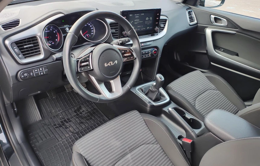 Kia XCeed 1,5T-GDI 6MT M+SMT+A18