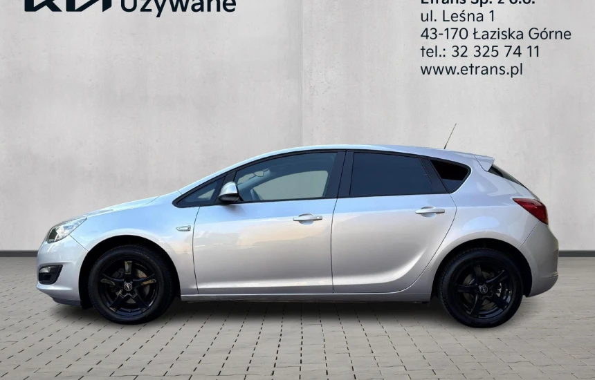 Opel Astra Rezerwacja/ 1.6 Essentia