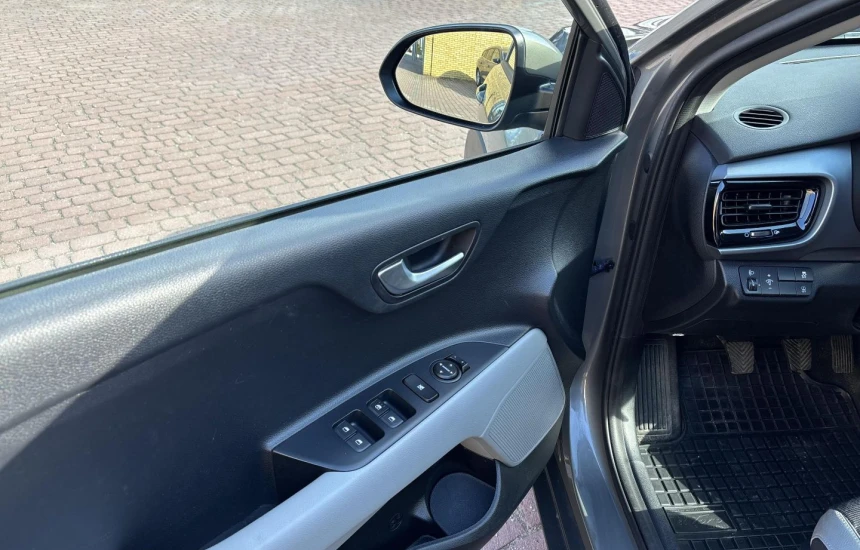 Kia Stonic 1.0T 6MT L